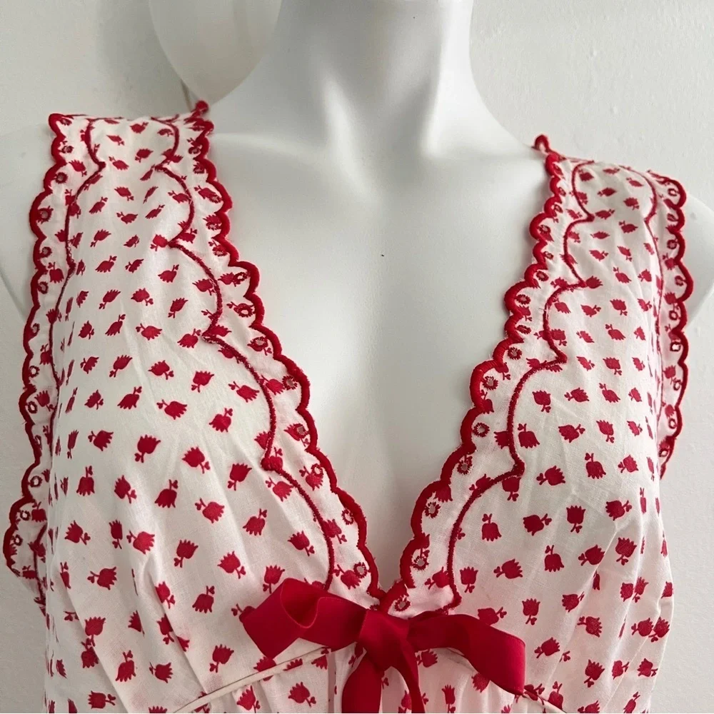 Vintage 1960s Barbizon Seraphim Batiste Red & White Floral Long Nightgown Medium - Picture 4 of 13